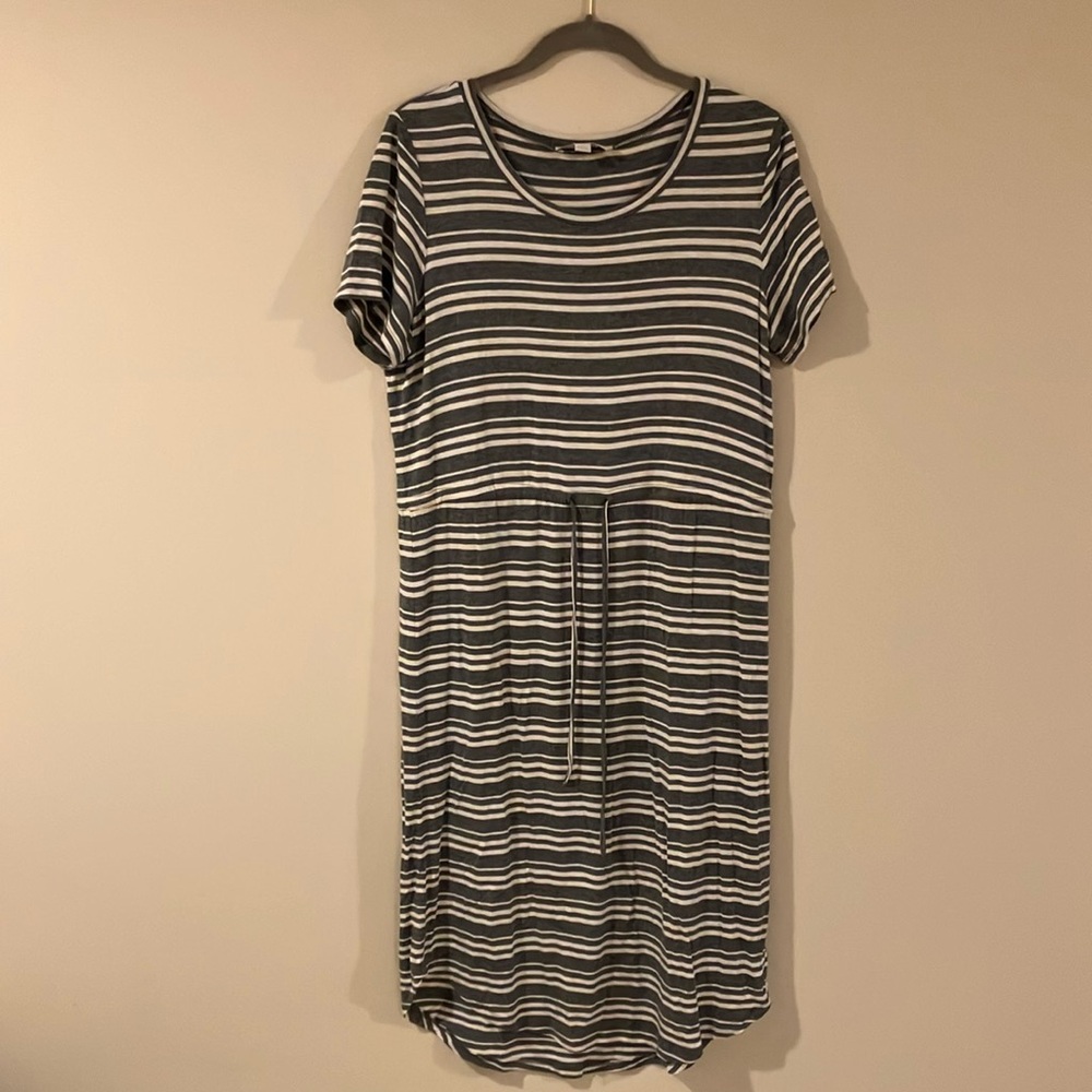 Olive & Oak Gray and Cream Striped Midi Dress